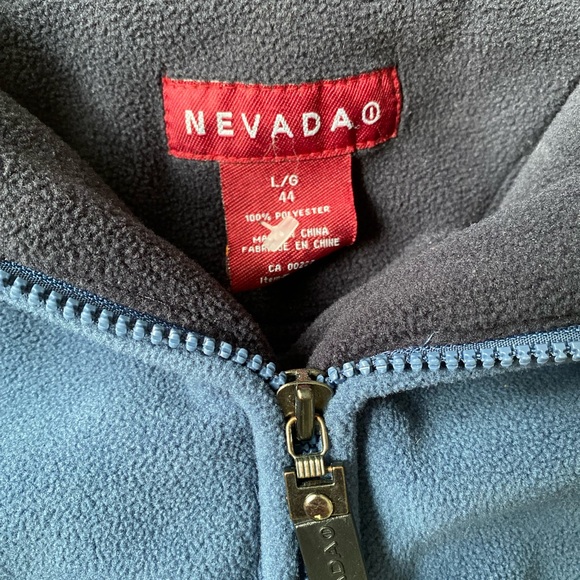 Nevada zip up blue sweater, XL relaxed baggy fit for cold weather. - Picture 4 of 6